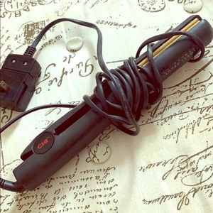 straighten (flat iron)